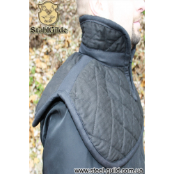 The Large Quilted Gorget
